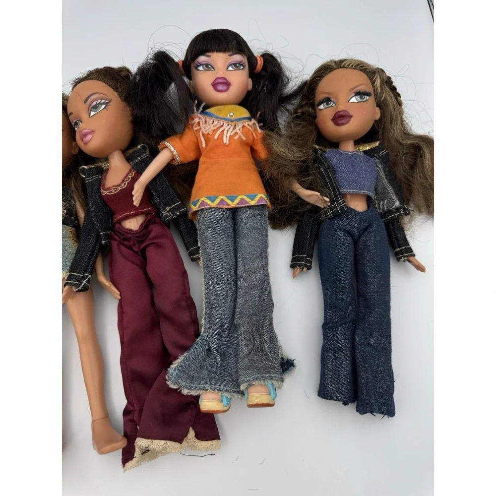 Lot Of 6 MGA Bratz Dolls Vintage‎ Y2K